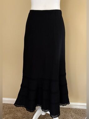 EUC Skirt: Wool, Vintage, 3 Lacy-Embroidered Tiers, A-Line, 80s, Women's Small